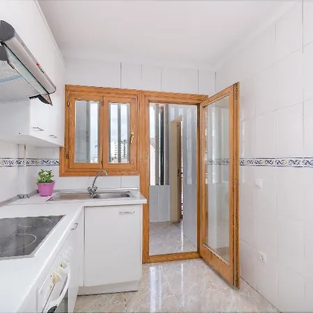 Yourhouse Arena Hotel